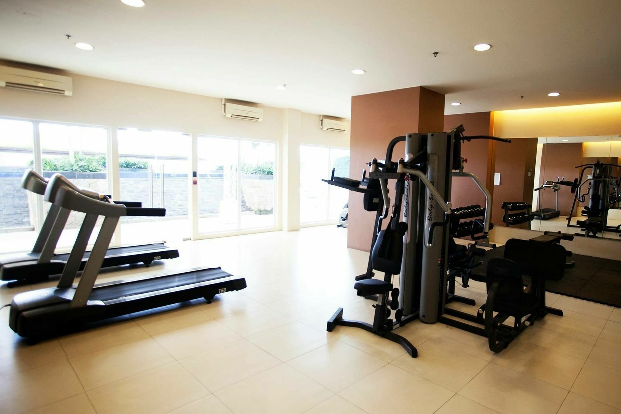 The Cirque Serviced Residences Quezon City Zewnętrze zdjęcie
