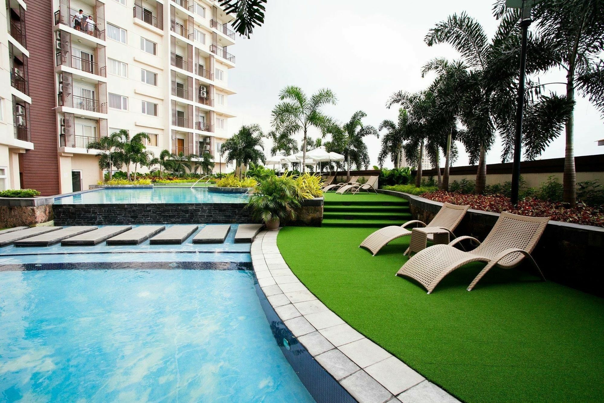 The Cirque Serviced Residences Quezon City Zewnętrze zdjęcie